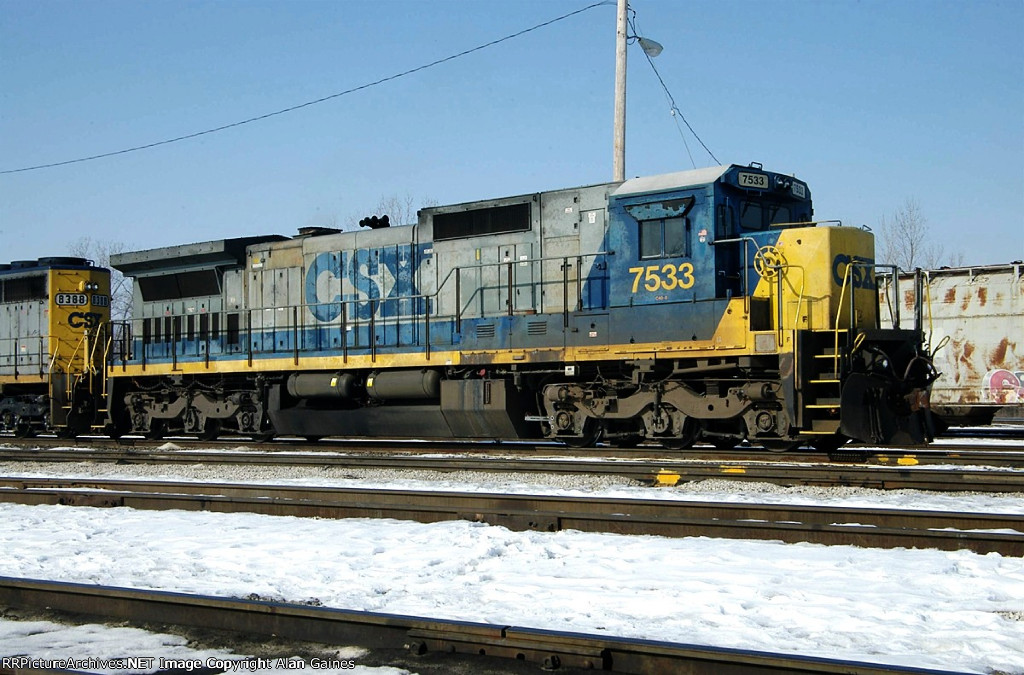 CSX C40-8 7533